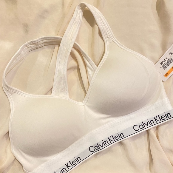 BNWT Calvin Klein sports bra - Picture 3 of 4